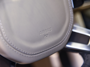 20223.0 L6 400PS L п؅^