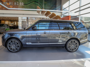 2022款5.0 SC V8 565PS SVA巅峰创世加长版  正侧（左）