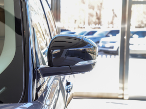 20225.0 SC V8 565PS SVAp儓L  ^