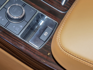 20225.0 SC V8 565PS SVAp儓L  v܇Ƅ