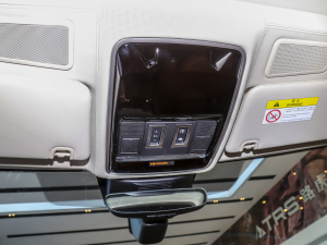 20225.0 SC V8 565PS SVAp儓L  п؅^