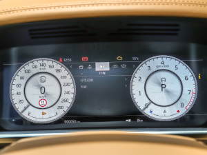 20225.0 SC V8 565PS SVAp儓L  п؅^