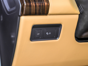 20225.0 SC V8 565PS SVAp儓L  п؅^