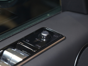 20223.0 L6 400PS 焓L п؅^