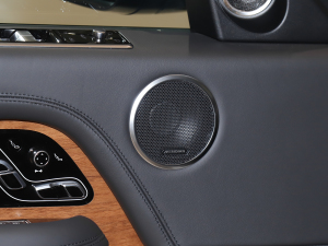 20223.0 L6 400PS 焓L п؅^