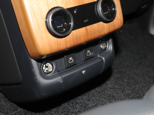 20223.0 L6 400PS 焓L п؅^