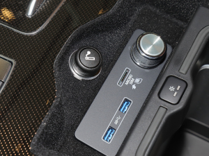 20225.0 SC V8 565PS SVApذ g