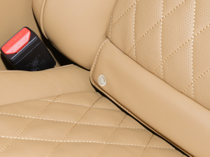 20225.0 SC V8 565PS SVApذ g