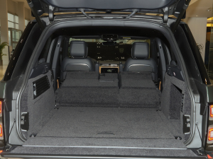 2022款5.0 SC V8 565PS SVA耀动典藏版 空间座椅
