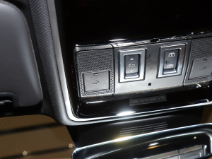 20225.0 SC V8 565PS SVAҫӵذ п؅^