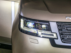 20234.4 V8 530PS װl ^