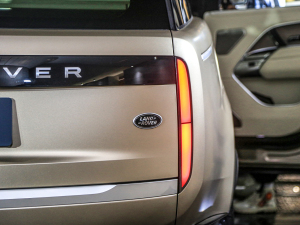 20234.4 V8 530PS װl ^