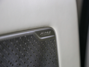 20234.4 V8 530PS װl п؅^