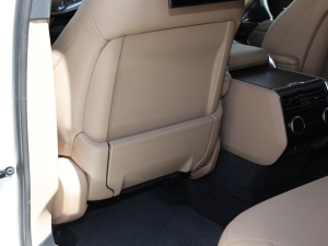 20233.0 L6 400PS ʢL g