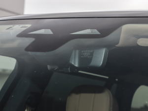 20233.0 L6 400PS ʢL ^