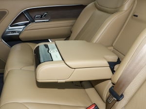 20233.0 L6 400PS ʢL 