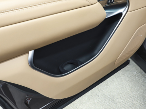 20233.0 L6 400PS ʢL Tg