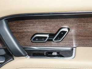 20233.0 L6 400PS ʢL g