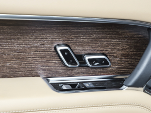 20233.0 L6 400PS ʢL g