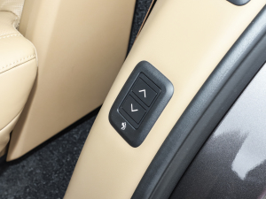 20233.0 L6 400PS ʢL g