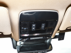 20233.0 L6 400PS ʢL п؅^