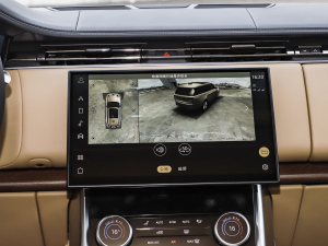 20233.0 L6 400PS ʢL п؅^