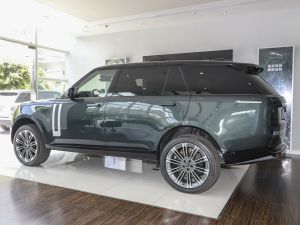 20233.0 L6 400PS ䷶L ȣ