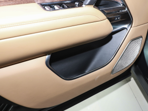 20233.0 L6 400PS ䷶L ǰTg