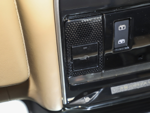 20233.0 L6 400PS ䷶L п؅^