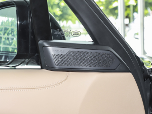 20233.0 L6 400PS ䷶L п؅^