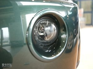2010款第四代 4.0L HSE  前雾灯