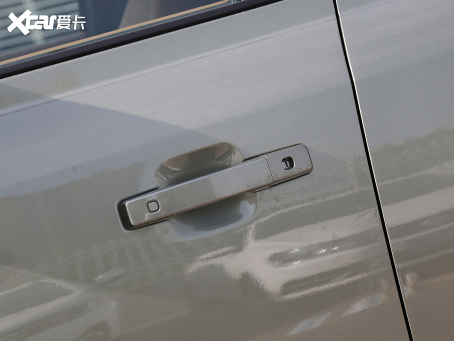 2023lʿ 110 3.0T P400 ؄e