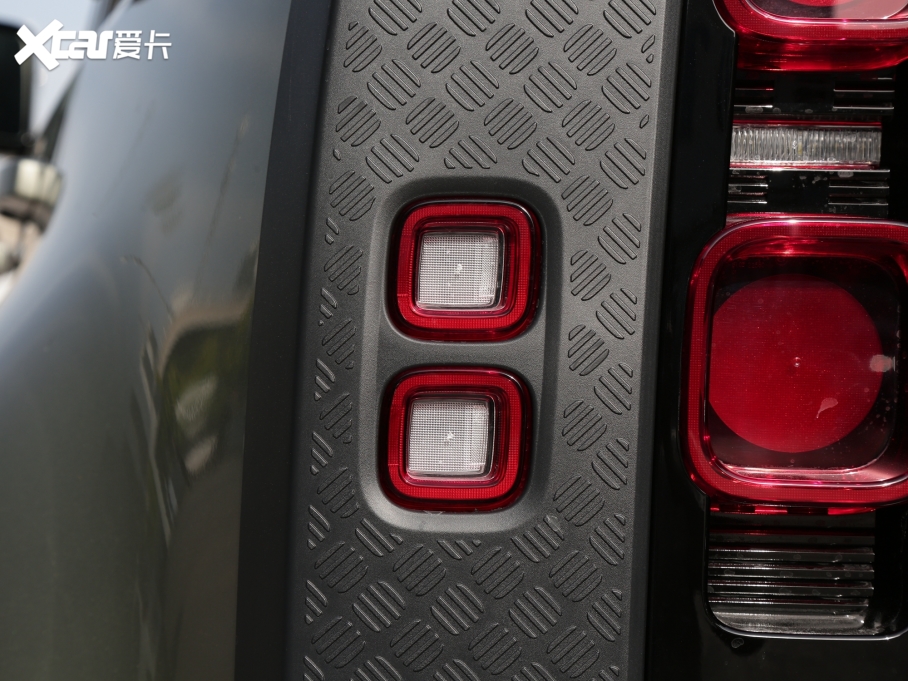 2023lʿ 110 3.0T P400 ؄e