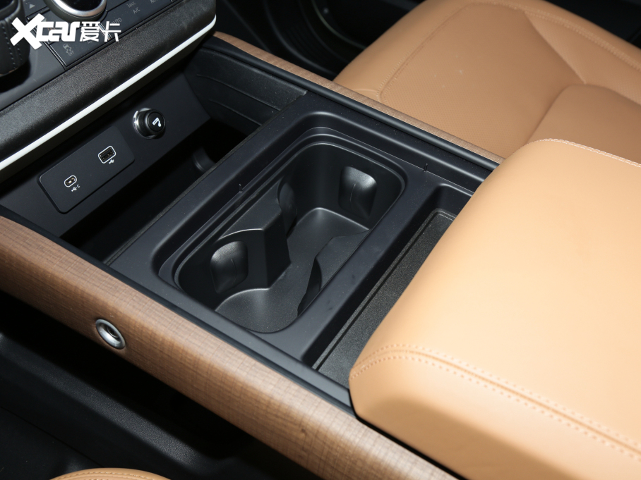 2023lʿ 110 3.0T P400 ؄e