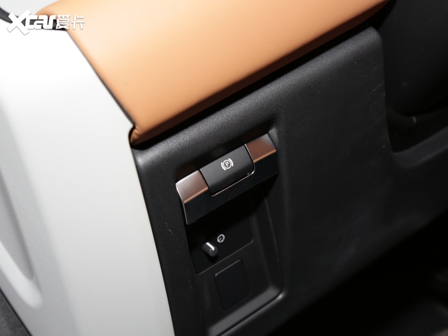 2023lʿ 110 3.0T P400 ؄e