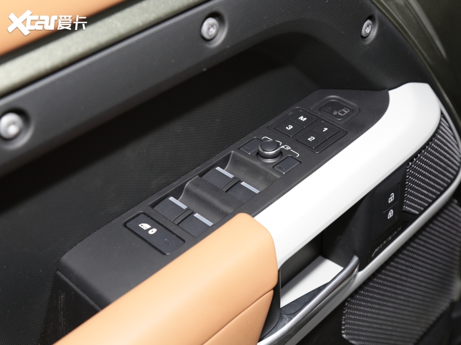 2023lʿ 110 3.0T P400 ؄e