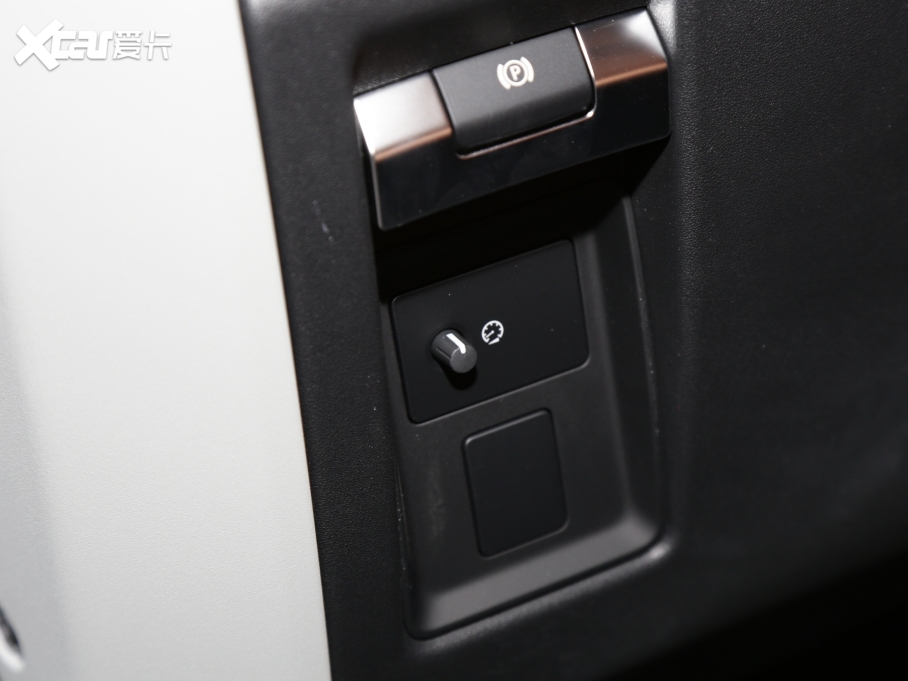 2023lʿ 110 3.0T P400 ؄e