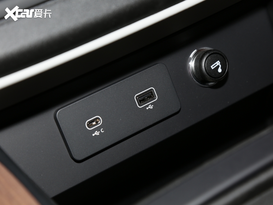 2023lʿ 110 3.0T P400 ؄e