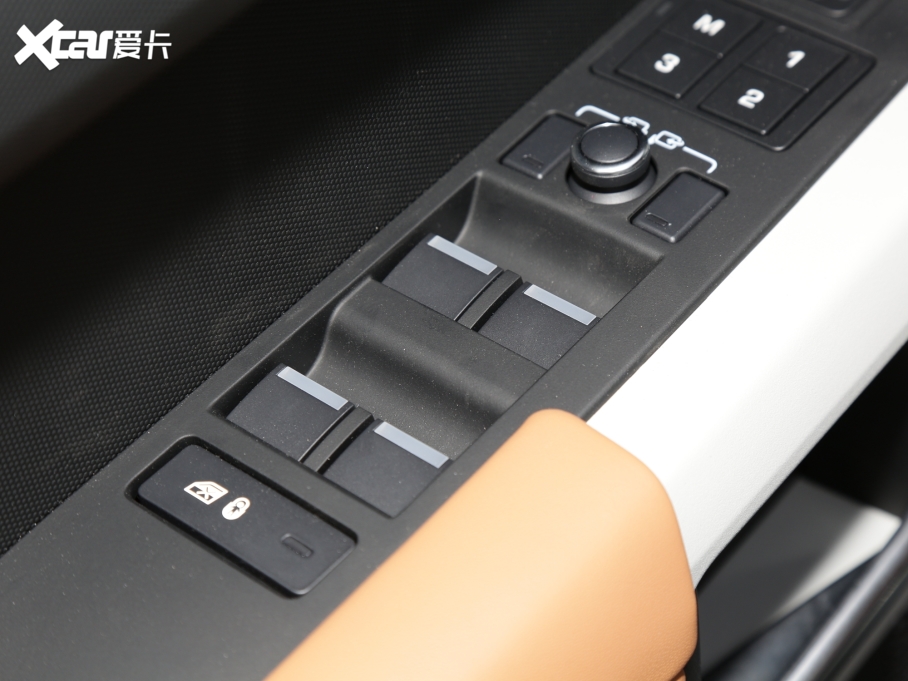 2023l(wi)ʿ 110 3.0T P400 ؄e