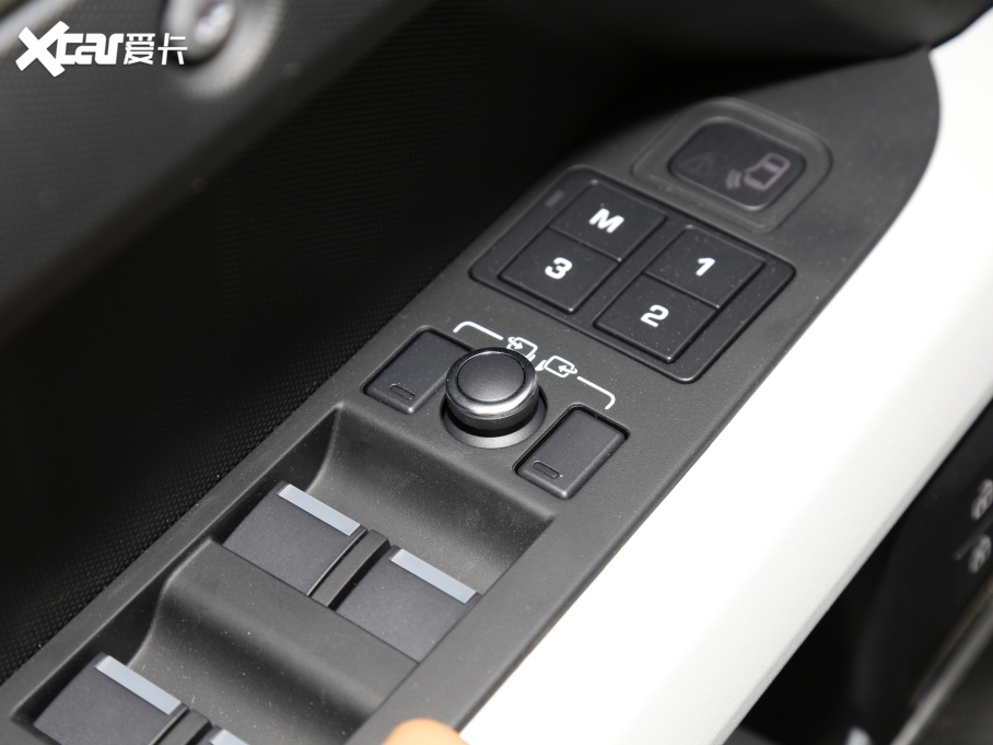 2023l(wi)ʿ 110 3.0T P400 ؄e