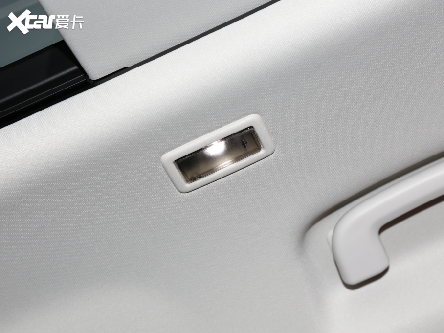 2023lʿ 110 3.0T P400 ؄e