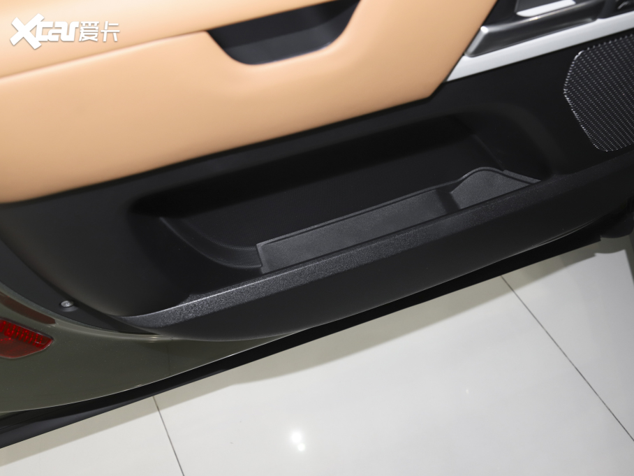 2023lʿ 90 3.0T P400 ؄e