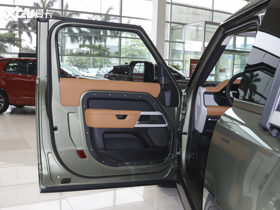 2023lʿ 90 3.0T P400 ؄e