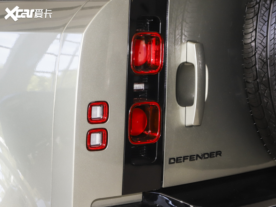 2023lʿ 90 2.0T P300 X-DYNAMIC HSE