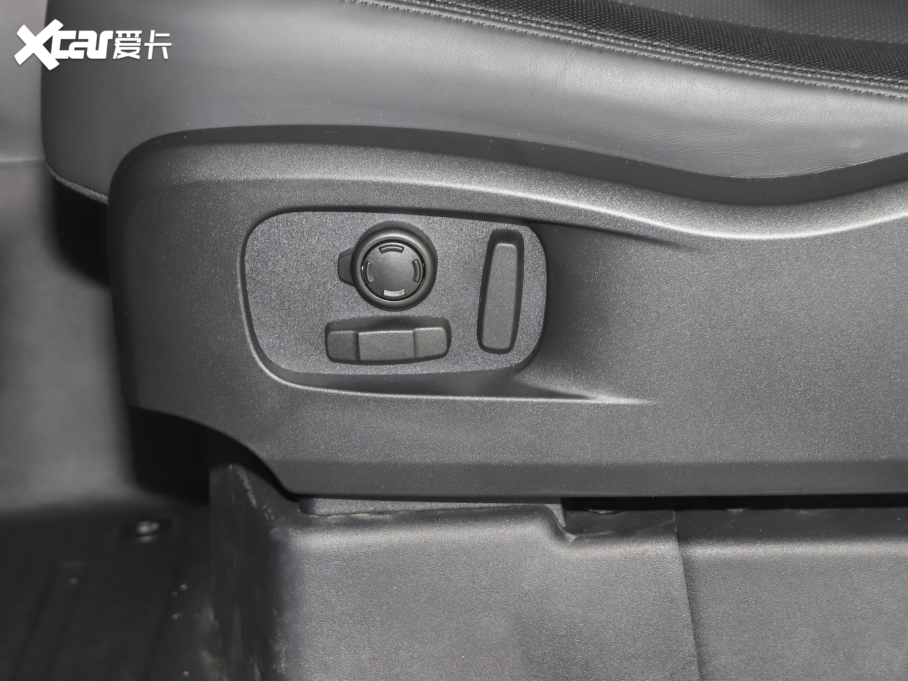 2023l(wi)ʿ 90 2.0T P300 X-DYNAMIC HSE