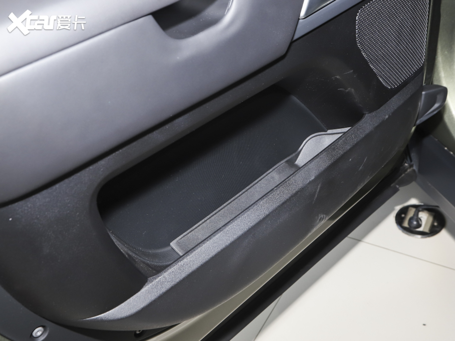 2023l(wi)ʿ 90 2.0T P300 X-DYNAMIC HSE