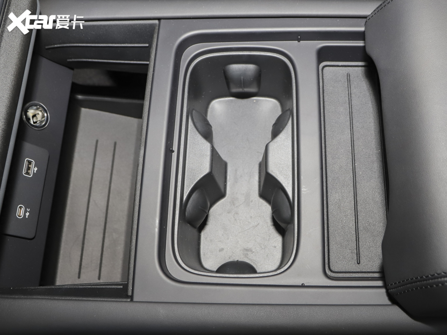 2023l(wi)ʿ 90 2.0T P300 X-DYNAMIC HSE