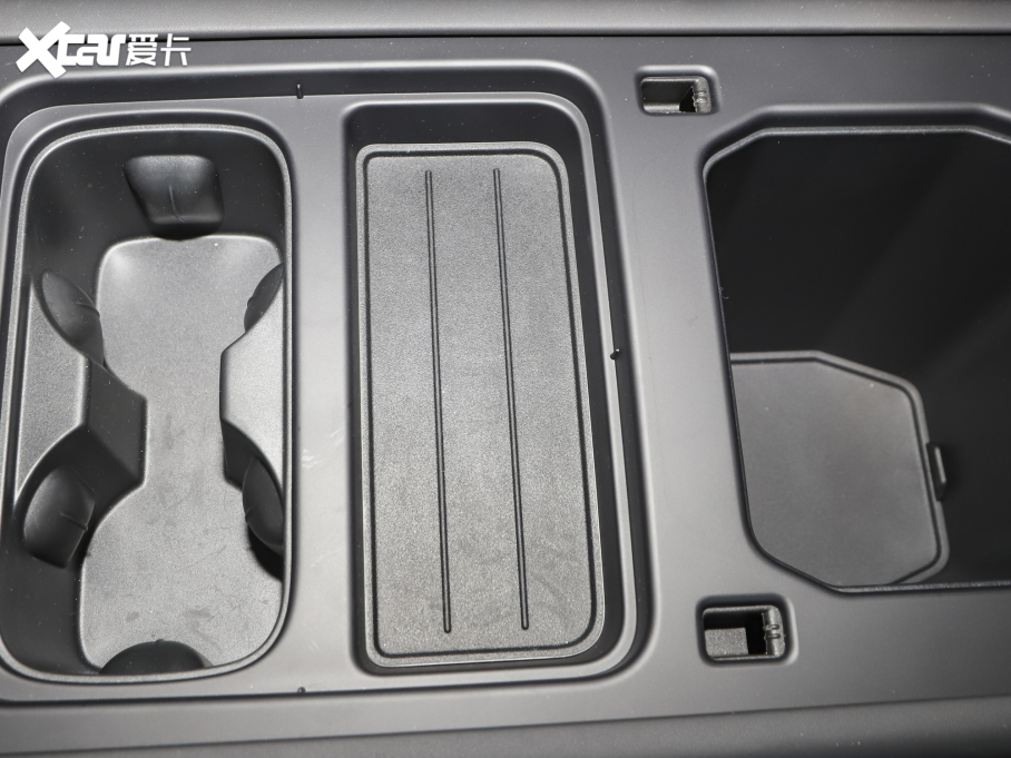 2023lʿ 90 2.0T P300 X-DYNAMIC HSE