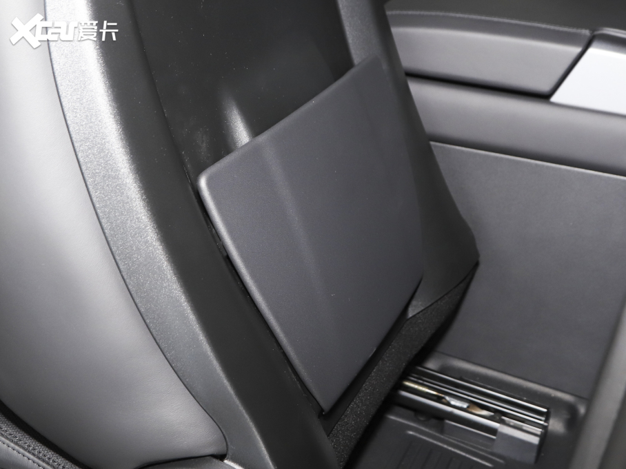 2023lʿ 90 2.0T P300 X-DYNAMIC HSE