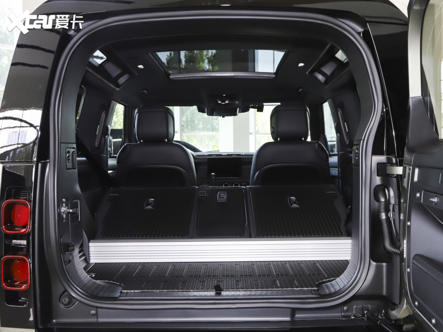 2023lʿ 90 2.0T P300 X-DYNAMIC HSE